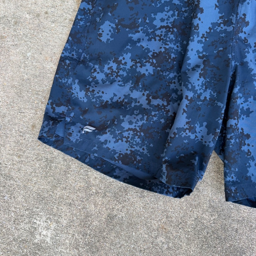 Fabletics Mens The One Short Blue Digital Camo Lined Athletic Training Shorts 7" - Picture 2 of 6